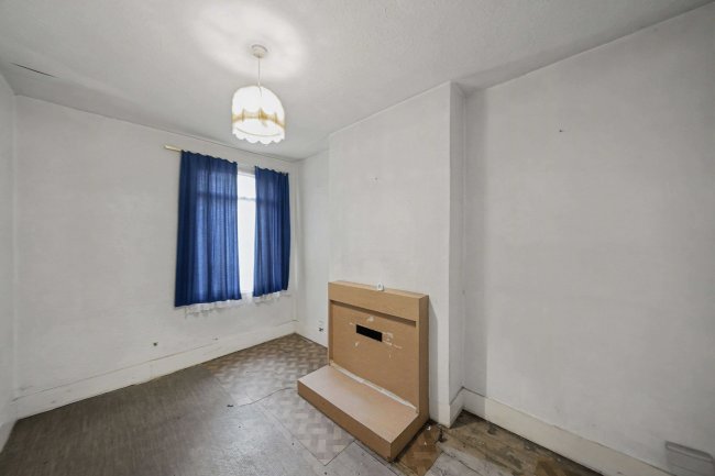 42 Northfield Road, Ealing, London, W13 9SY 3