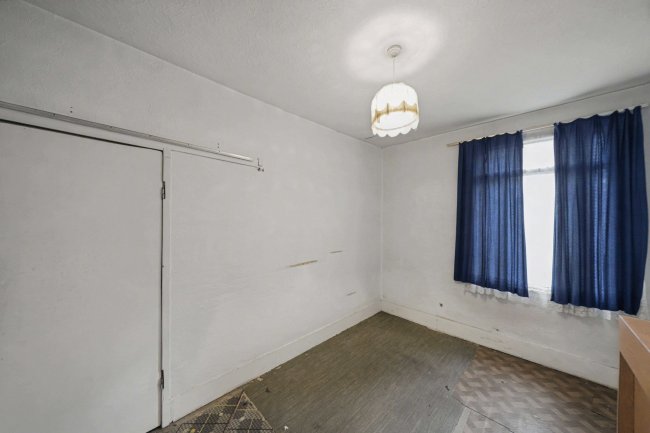 42 Northfield Road, Ealing, London, W13 9SY 3