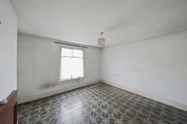 42 Northfield Road, Ealing, London, W13 9SY 3