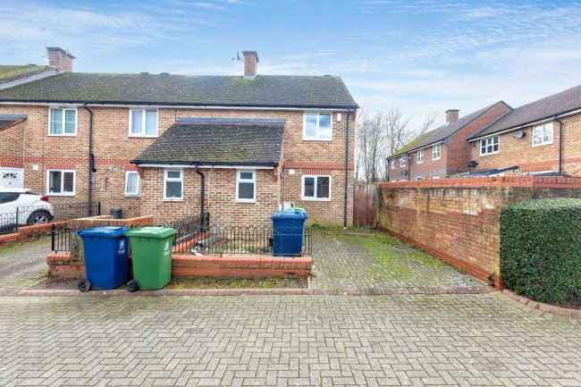 16 Falcon Close, Oxford, Oxfordshire, OX4 6EY 1