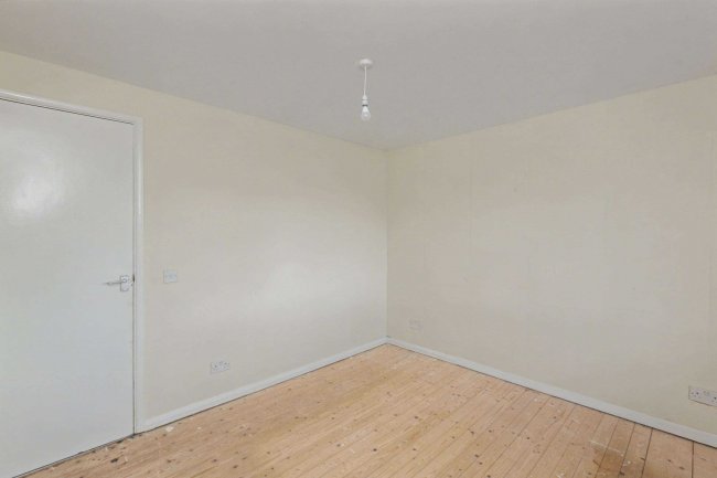 16 Falcon Close, Oxford, Oxfordshire, OX4 6EY 1