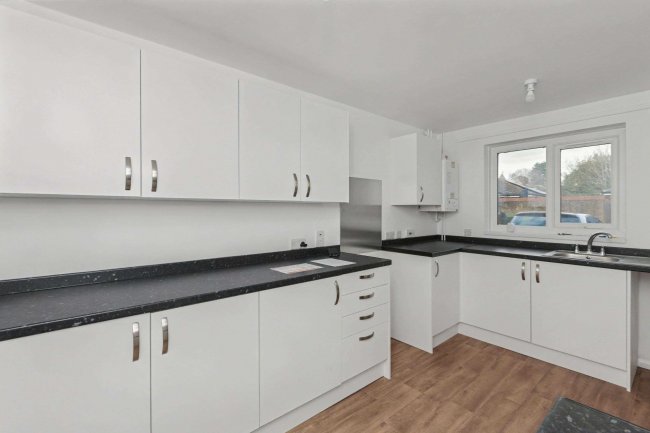 16 Falcon Close, Oxford, Oxfordshire, OX4 6EY 1