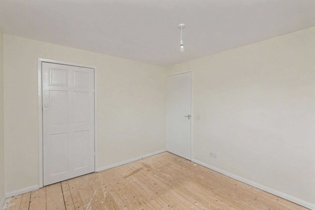 16 Falcon Close, Oxford, Oxfordshire, OX4 6EY 1