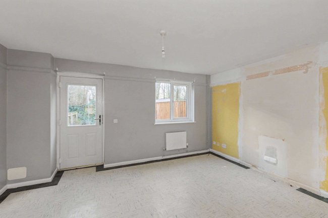 16 Falcon Close, Oxford, Oxfordshire, OX4 6EY 1