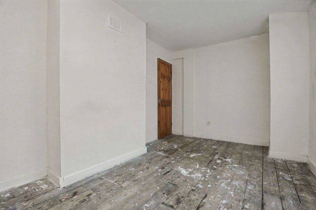 50 Isaac Street, Liverpool, L8 4TJ 8