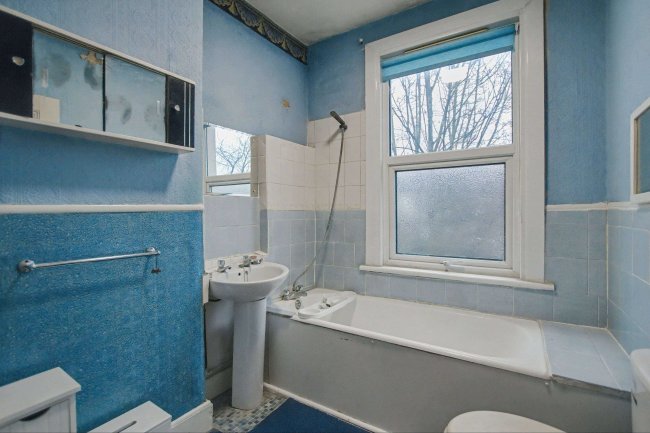 21 Sandyhill Road, Ilford IG1 2ET 3