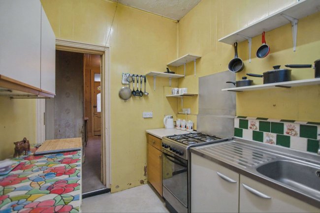 21 Sandyhill Road, Ilford IG1 2ET 3