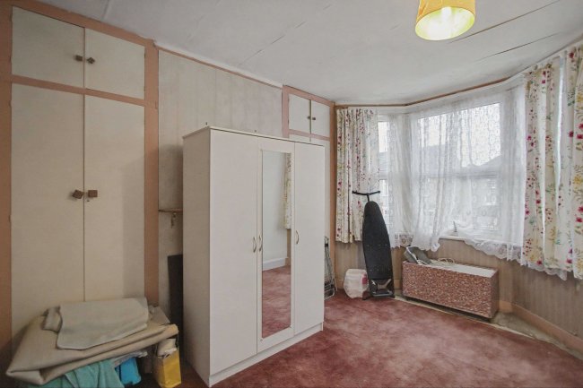 21 Sandyhill Road, Ilford IG1 2ET 3