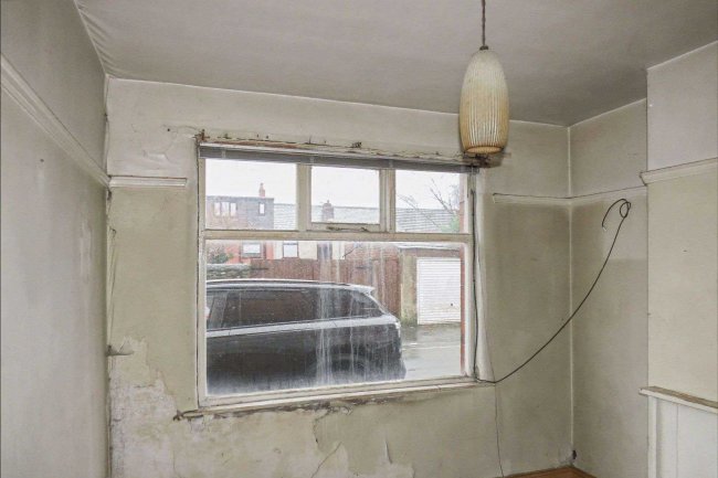 18 Lord Street, Wigan WN1 2BN 2