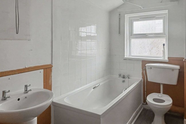 4 Sycamore Avenue, Clifton Road, Birmingham B12 8SP 10