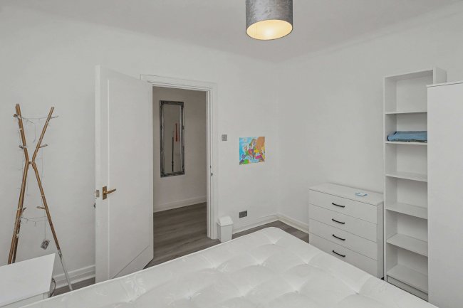 11 Hatherley Court, Hatherley Grove, London W2 5RD 1