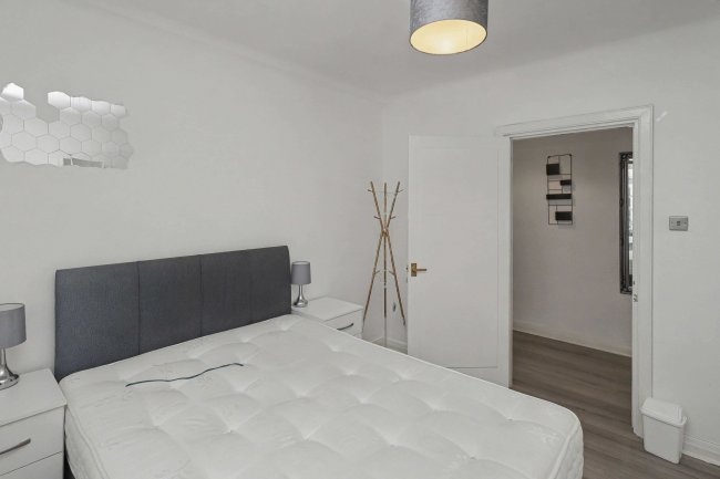 11 Hatherley Court, Hatherley Grove, London W2 5RD 1