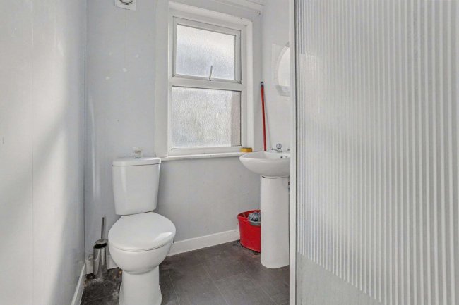 74 Edridge Road, Croydon, CR0 1EF 7