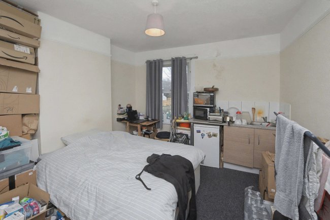 337 Selsdon Road, South Croydon, CR2 6PT 8