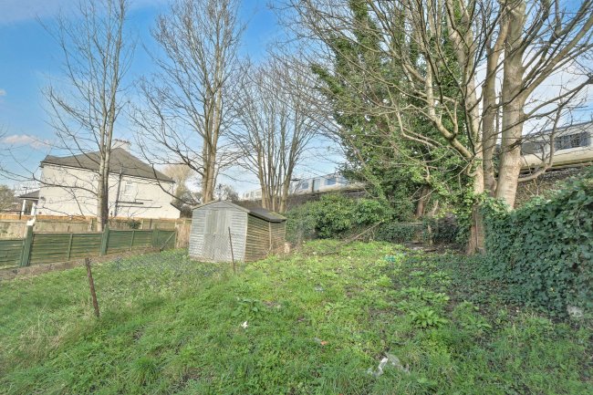 337 Selsdon Road, South Croydon, CR2 6PT 8