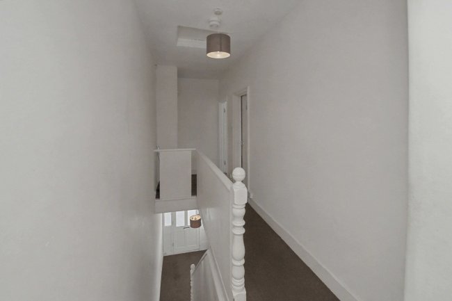 337 Selsdon Road, South Croydon, CR2 6PT 8