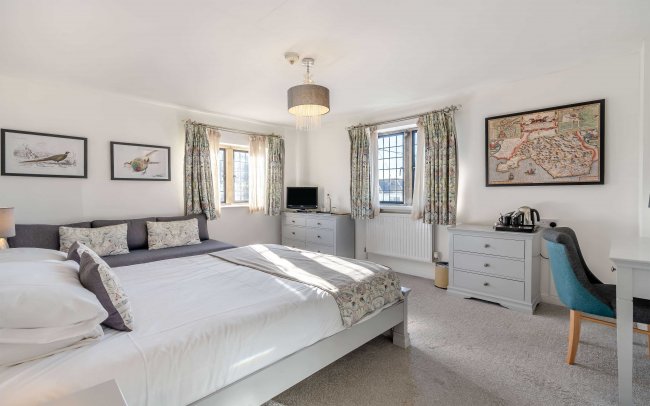 The Great House Hotel, Laleston, Bridgend, CF32 0HP 21