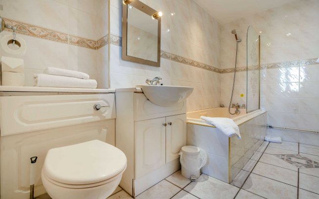 The Great House Hotel, Laleston, Bridgend, CF32 0HP 21