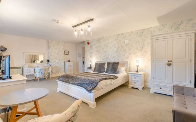 The Great House Hotel, Laleston, Bridgend, CF32 0HP 21