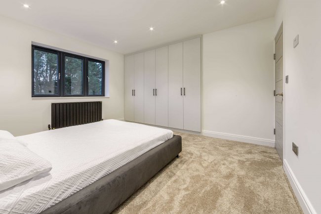 28 Oddesey Road, Borehamwood, Hertfordshire, WD6 5JP 1