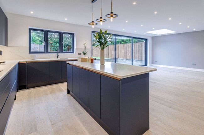 28 Oddesey Road, Borehamwood, Hertfordshire, WD6 5JP 1