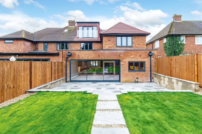 28 Oddesey Road, Borehamwood, Hertfordshire, WD6 5JP 1