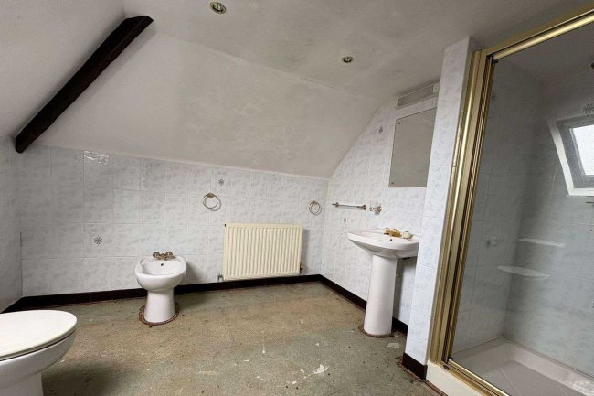 Bulmoor House, Combpyne, Axminster, EX13 8TE 7