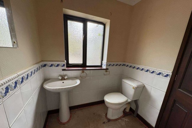 Bulmoor House, Combpyne, Axminster, EX13 8TE 7