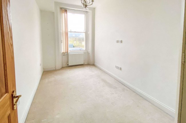 Flat 4, 5 Nelson Gardens, Stoke, Plymouth, PL1 5RH 4