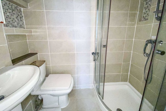 Flat 4, 5 Nelson Gardens, Stoke, Plymouth, PL1 5RH 4