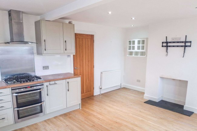 Lynmar, Greytree, Ross-on-Wye, HR9 7HU 1