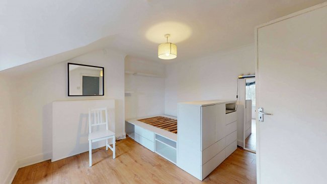 12 Huron Road, Tooting, London SW17 8RB 1