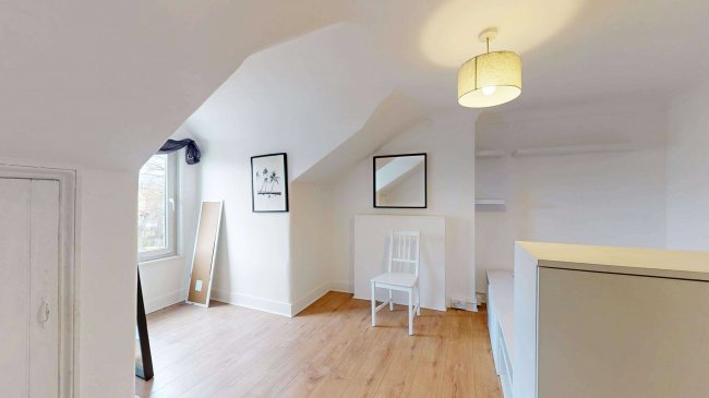 12 Huron Road, Tooting, London SW17 8RB 1