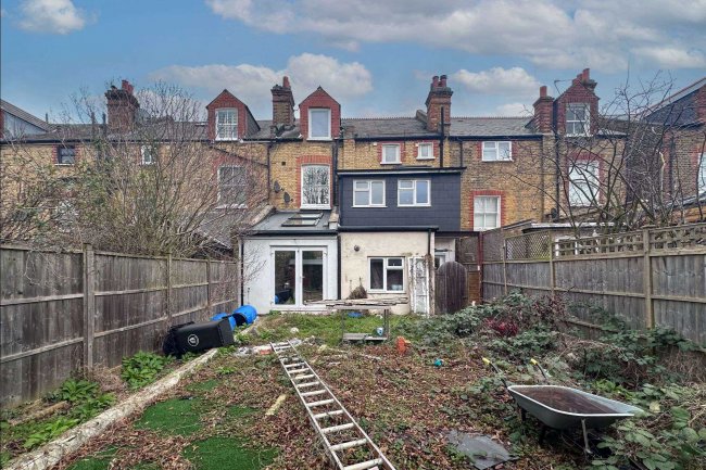 12 Huron Road, Tooting, London SW17 8RB 1