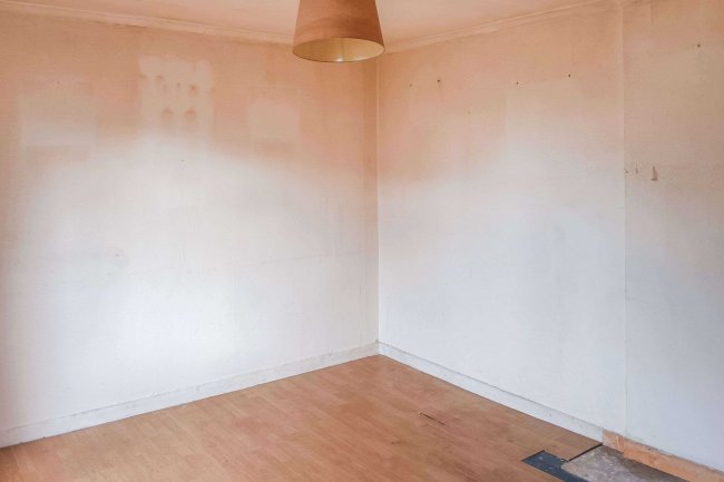 12 Hill Top Avenue, Tidworth, Wiltshire, SP9 7JQ 8