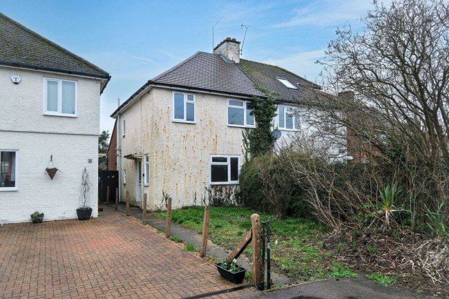 4 London Road, Newport Pagnell, MK16 0AE 6