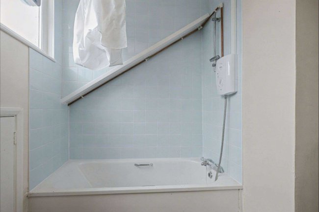 4 London Road, Newport Pagnell, MK16 0AE 6