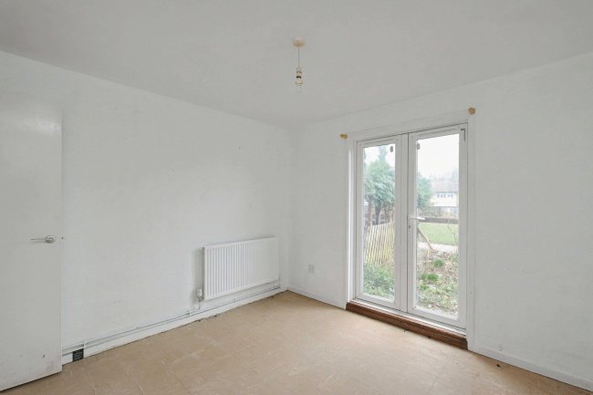 1 Church Lees, Great Linford, Milton Keynes, MK14 5EB 10
