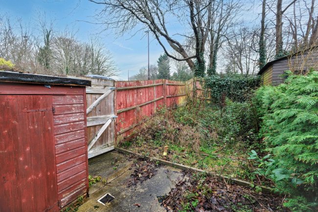 1 Church Lees, Great Linford, Milton Keynes, MK14 5EB 10