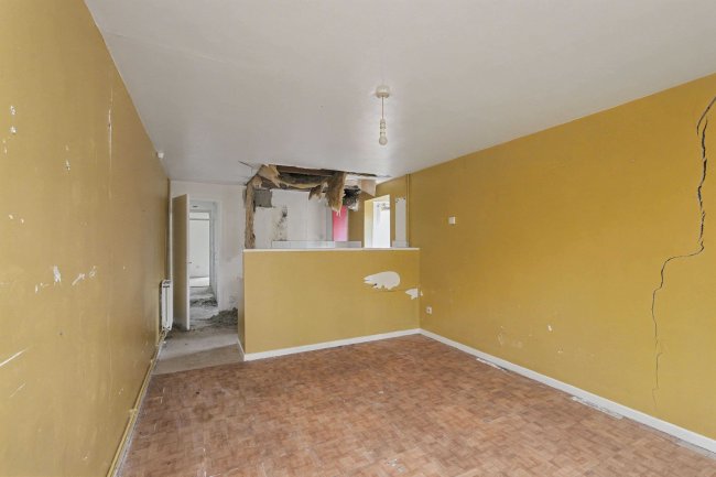 1 Church Lees, Great Linford, Milton Keynes, MK14 5EB 10