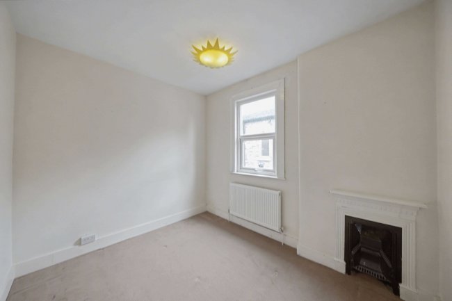 113 Welldon Crescent, Harrow, HA1 1QJ 4