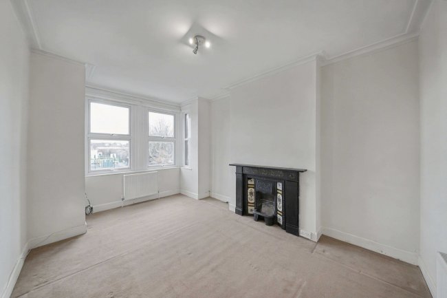 113 Welldon Crescent, Harrow, HA1 1QJ 4