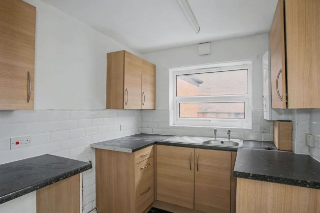 17 Brackley Street, Runcorn, Cheshire, WA7 1EQ 1