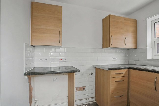 17 Brackley Street, Runcorn, Cheshire, WA7 1EQ 1