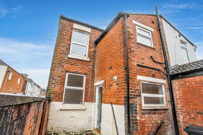 17 Brackley Street, Runcorn, Cheshire, WA7 1EQ 1