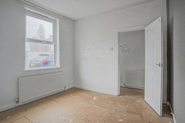 17 Brackley Street, Runcorn, Cheshire, WA7 1EQ 1