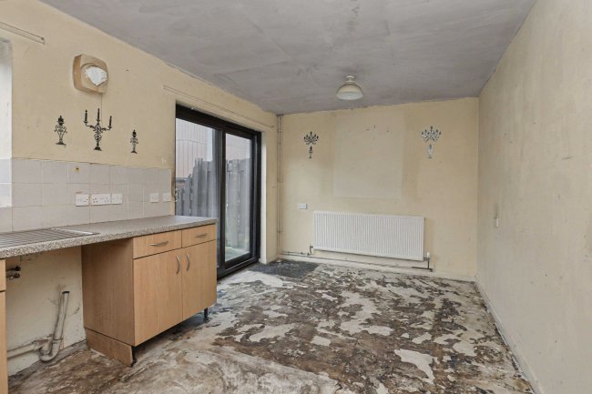 27 Russell Street, Liverpool, L3 5LJ 6