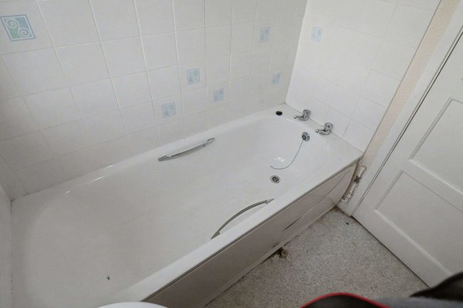 44 Windermere Road, Middleton, M24 5RD 9