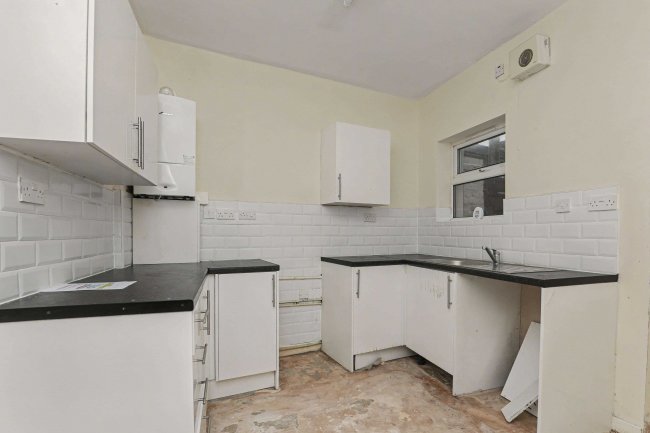 9 Handfield Street, Liverpool, L5 6PE 7