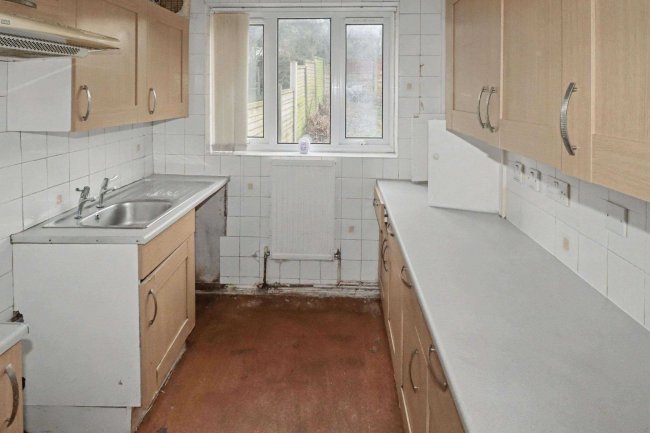 22 Derwent Road, Middleton, Manchester, M24 5LP 7